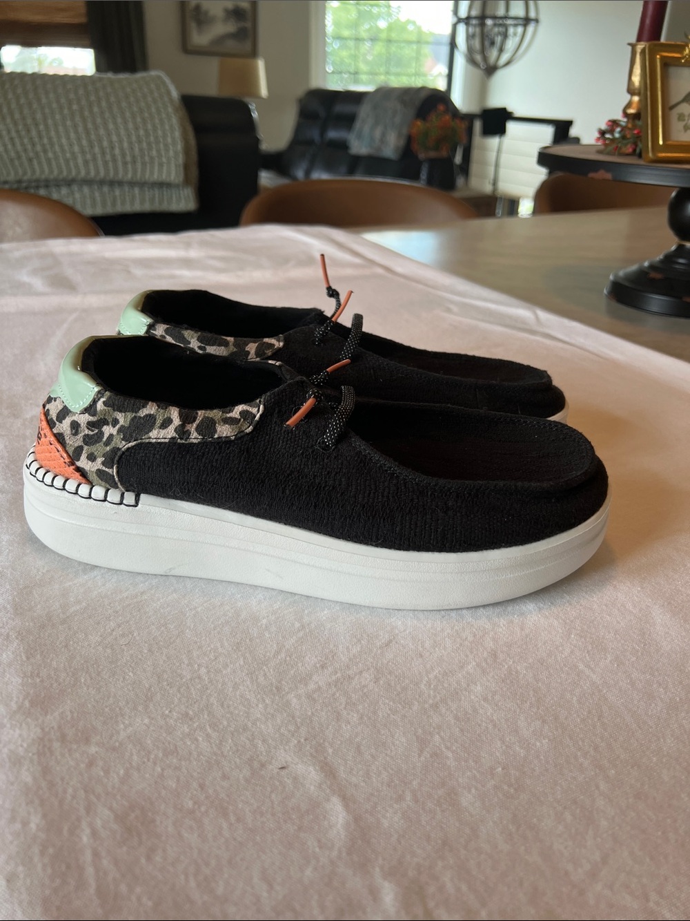 Hey Dude Women’s lightweight Slip-On Sneaker - Picture 6 of 9